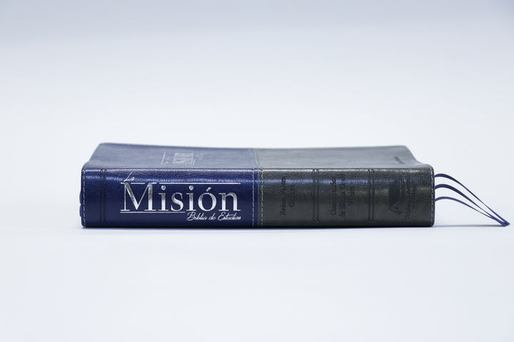 Nueva Misión Biblia de Estudios con Himnario Adventista—Azul